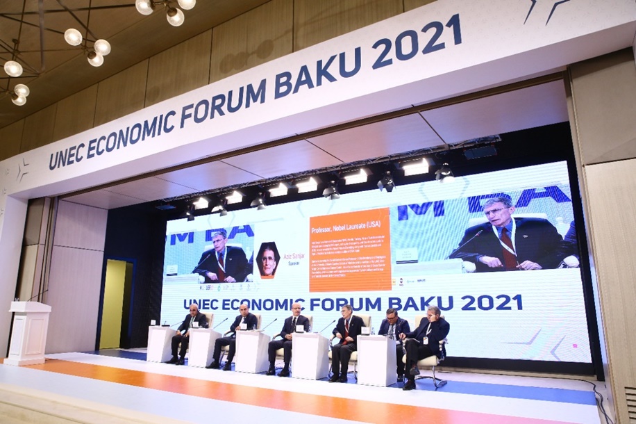 YÖK YÖK Başkanı Erol Özvar “UNEC Ekonomi Forumu”na Katıldı