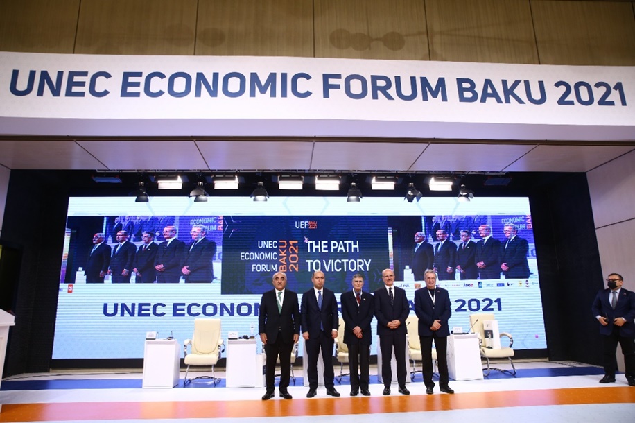 YÖK YÖK Başkanı Erol Özvar “UNEC Ekonomi Forumu”na Katıldı
