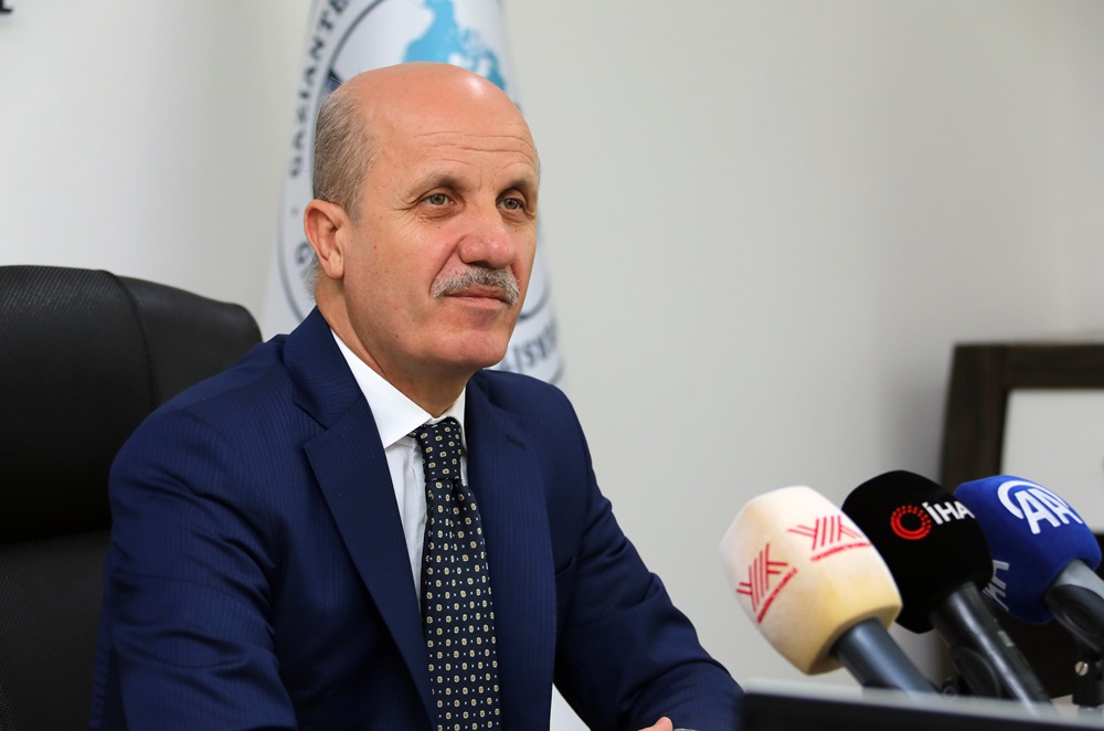 Yükseköğretim Kurulu Başkanı Özvar, Gaziantep’te “Türkiye İlahiyat ve İslami İlimler Fakülteleri 29. Dekanlar Toplantısı”nda konuştu