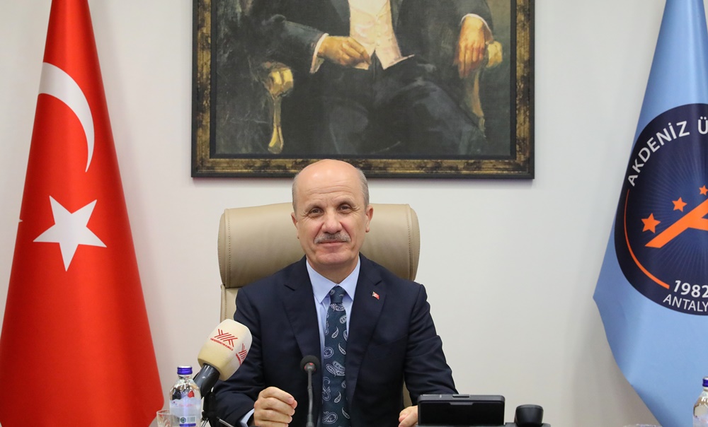 CoHE President Özvar Visits Akdeniz University