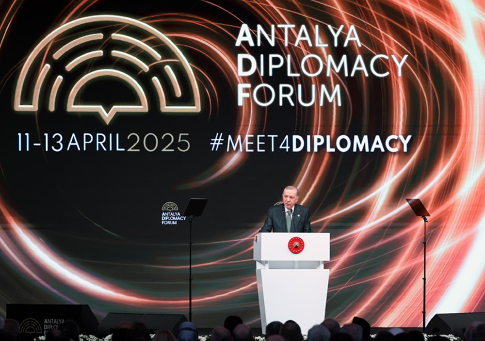 CoHE President Özvar Attends 4th Antalya Diplomacy Forum